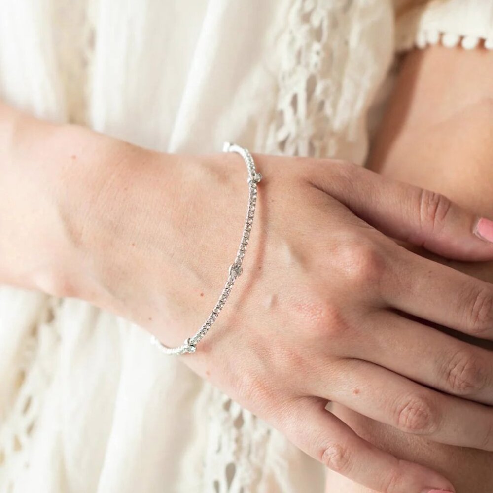 Paparazzi Jewelry Accessories - Upgraded Glamour - White Bracelet - Vintage